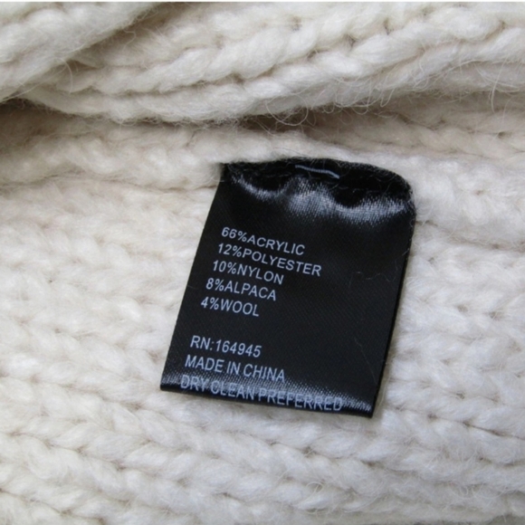 Toccin Womens Cardigan Short Popcorn Button Up Waist Tie  Size M Vanilla Beige - Picture 7 of 10